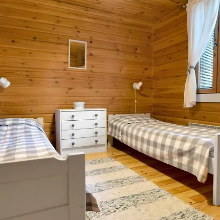 Holiday home Kuusikumpu By Interhome Petajavesi